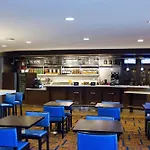 Courtyard By Marriott Madison East