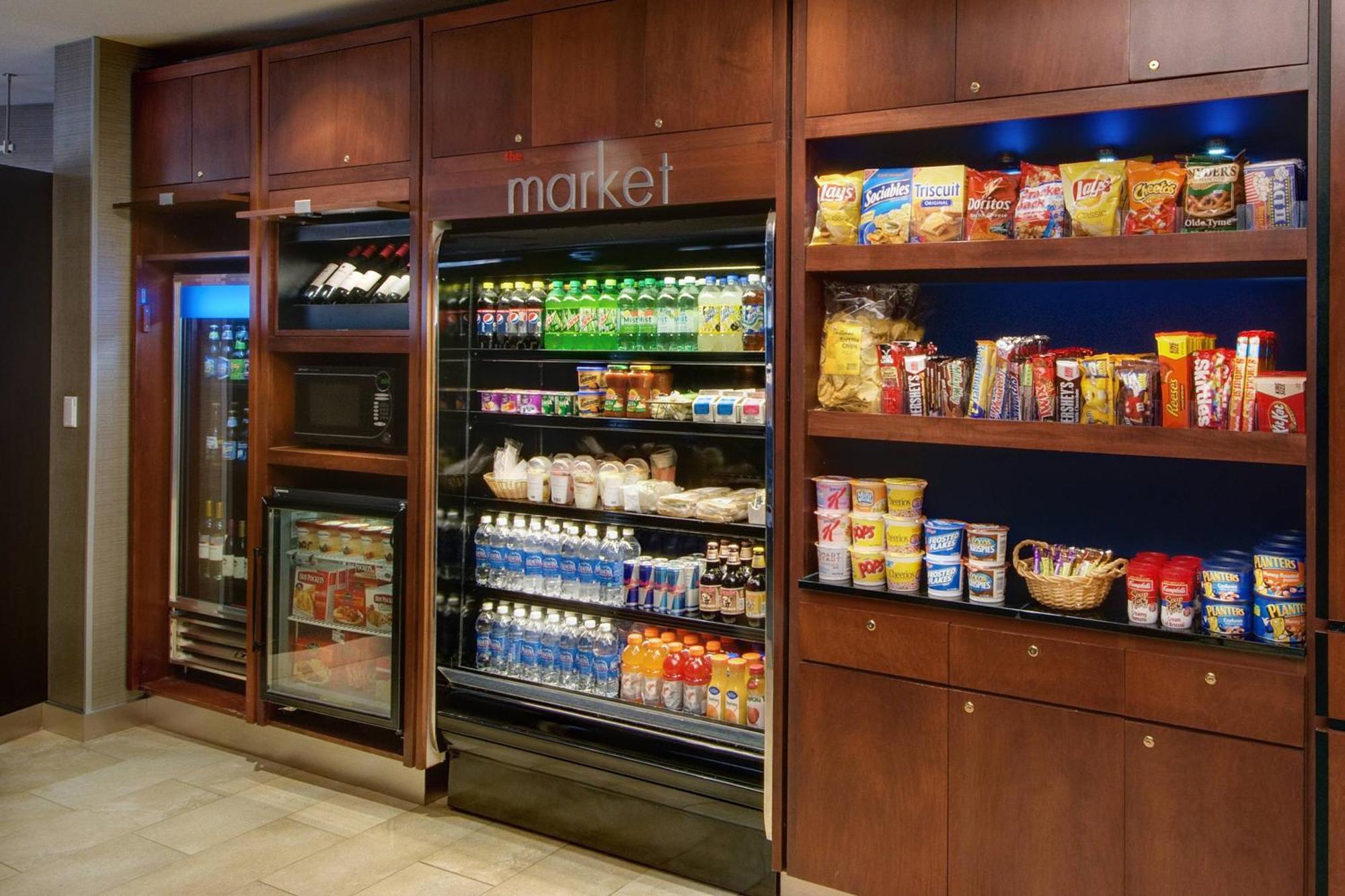 Hotel Courtyard By Marriott East 3*